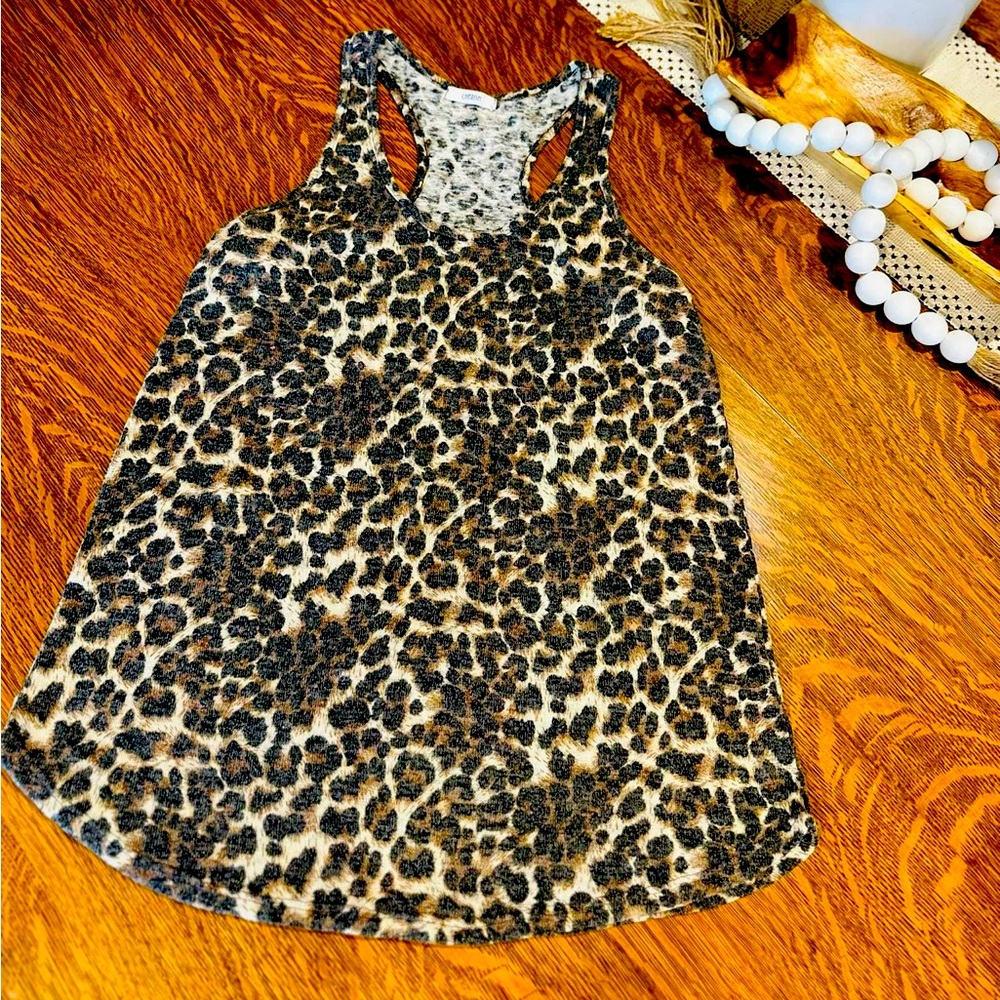 Super soft, cheetah tank